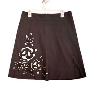 Express Elegant Black Floral Cutout A-Line Skirt Size 8